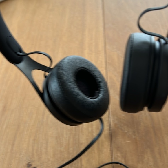 Beats by Dre Headphones - Picture 5 of 5